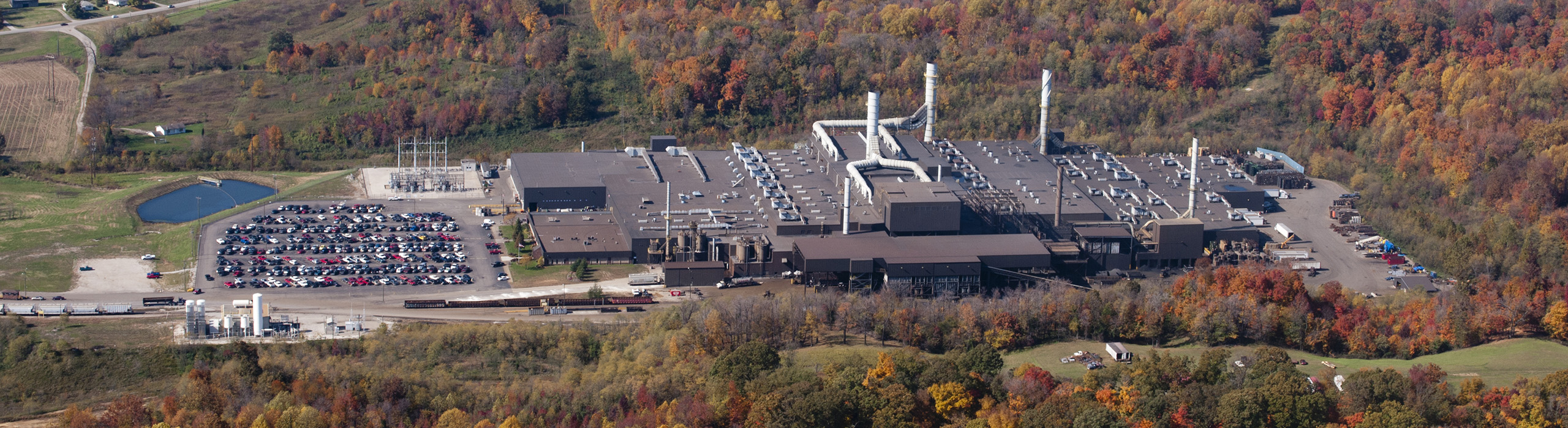 Waupaca Foundry team with the Green Sustainability award